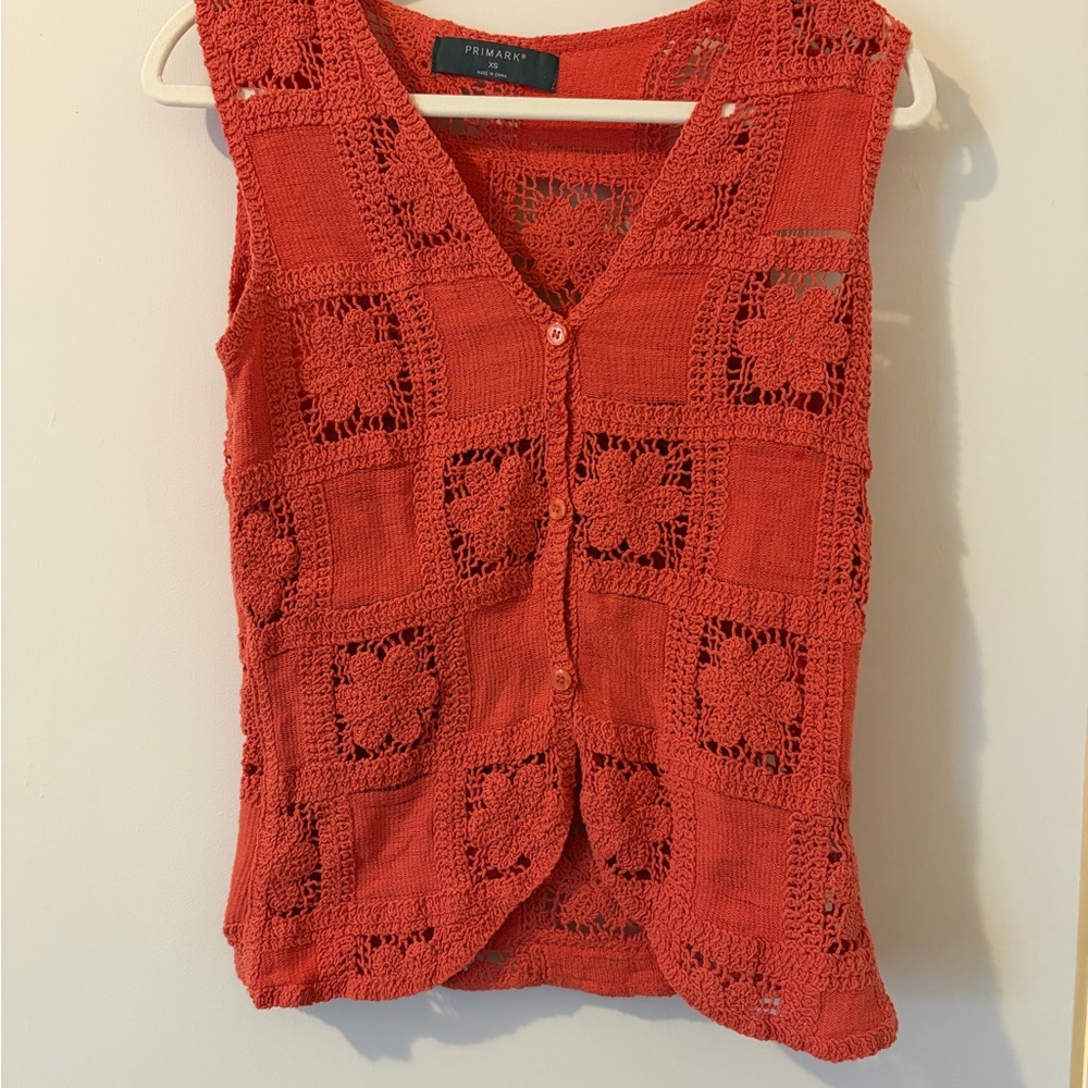 Primark Size Small Coral Women's Crochet Sleeveless Button Down Vest Top